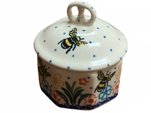 Load image into Gallery viewer, Mini Pretzel Box Honey Bee
