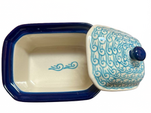 Load image into Gallery viewer, Cake/Salt Box Rainbow Fish
