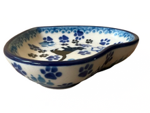 Load image into Gallery viewer, Heart Shaped Bowl 3" Boo Boo Kitty
