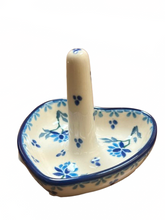 Load image into Gallery viewer, Ring Holder 3" Clover Fields
