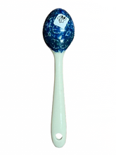 Load image into Gallery viewer, Spoon 5.25" Blue Spring Daisy
