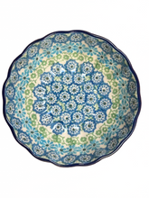 Load image into Gallery viewer, Scalloped Bowl 4.5&quot; Sea Glass
