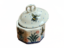 Load image into Gallery viewer, Mini Pretzel Box Honey Bee
