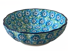 Load image into Gallery viewer, Scalloped Bowl 4.5&quot; Key Lime

