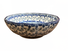 Load image into Gallery viewer, Scalloped Bowl 4.5&quot; Unikat Blue Birds
