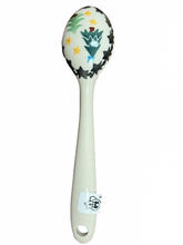Load image into Gallery viewer, Spoon 5.25" Christmas Trees
