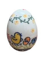 Load image into Gallery viewer, Ceramic Egg 3” Unikat Happy Chick
