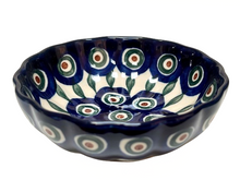 Load image into Gallery viewer, Scalloped Bowl 4.5&quot; Peacock
