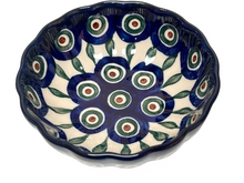 Load image into Gallery viewer, Scalloped Bowl 4.5&quot; Peacock
