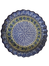 Load image into Gallery viewer, Fluted Pie/Quiche Baker 9&quot; Blue Circle
