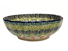 Load image into Gallery viewer, Scalloped Bowl 4.5&quot; Unikat Christmas Cabin
