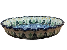 Load image into Gallery viewer, Fluted Pie Baker 10&quot; Christmas Trees

