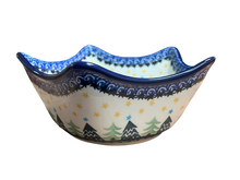 Load image into Gallery viewer, Star Shaped Bowl 7&quot; Christmas Trees

