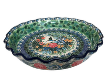 Load image into Gallery viewer, Fluted Pie Baker 10&quot; Unikat Bird Delight
