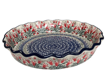 Load image into Gallery viewer, Fluted Pie Baker 10&quot; Crimson Bells
