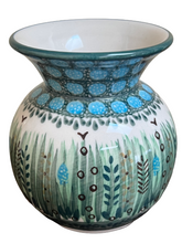 Load image into Gallery viewer, Bubble Vase Unikat Green Lake Grass
