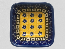 Load image into Gallery viewer, Bowl 3&quot; Sunburst
